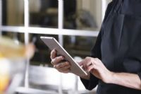 Gaspillage alimentaire durant le temps des Fêtes : un défi bien réel pour les restaurateurs, selon Colabor